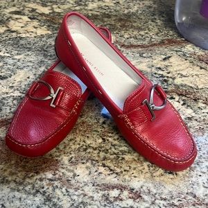 Anne Klein KKDavis flame red leather driving moccasins. Size 7.5.Great condition
